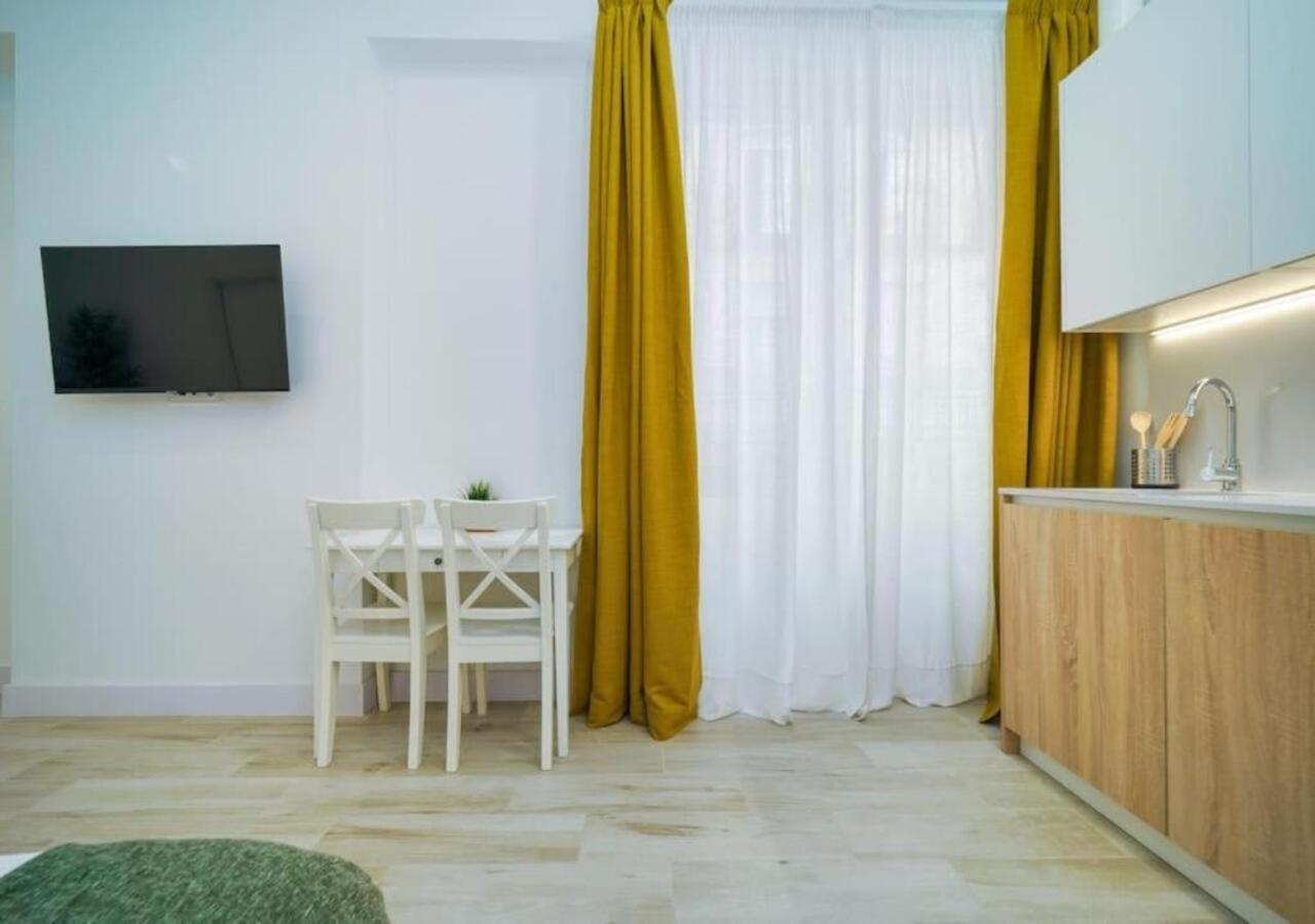 Loft 4 Personas Centrico Madridアパートメント エクステリア 写真