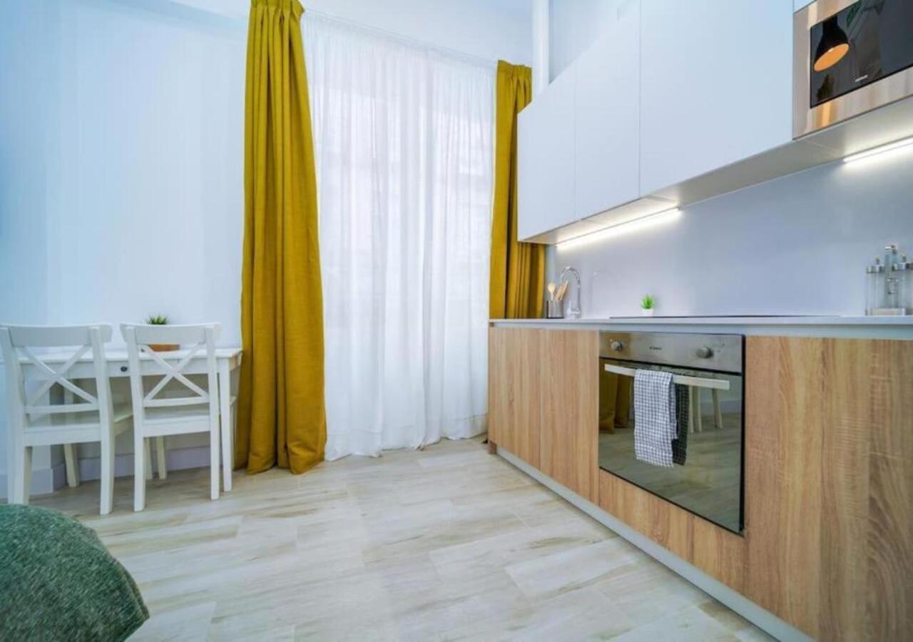 Loft 4 Personas Centrico Madridアパートメント エクステリア 写真