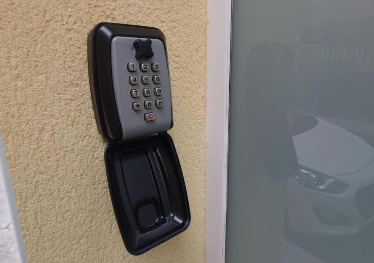 Loft 4 Personas Centrico Madridアパートメント エクステリア 写真